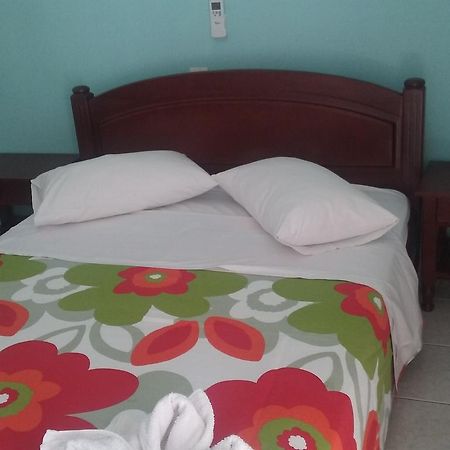 Poros House Hotel Esterno foto