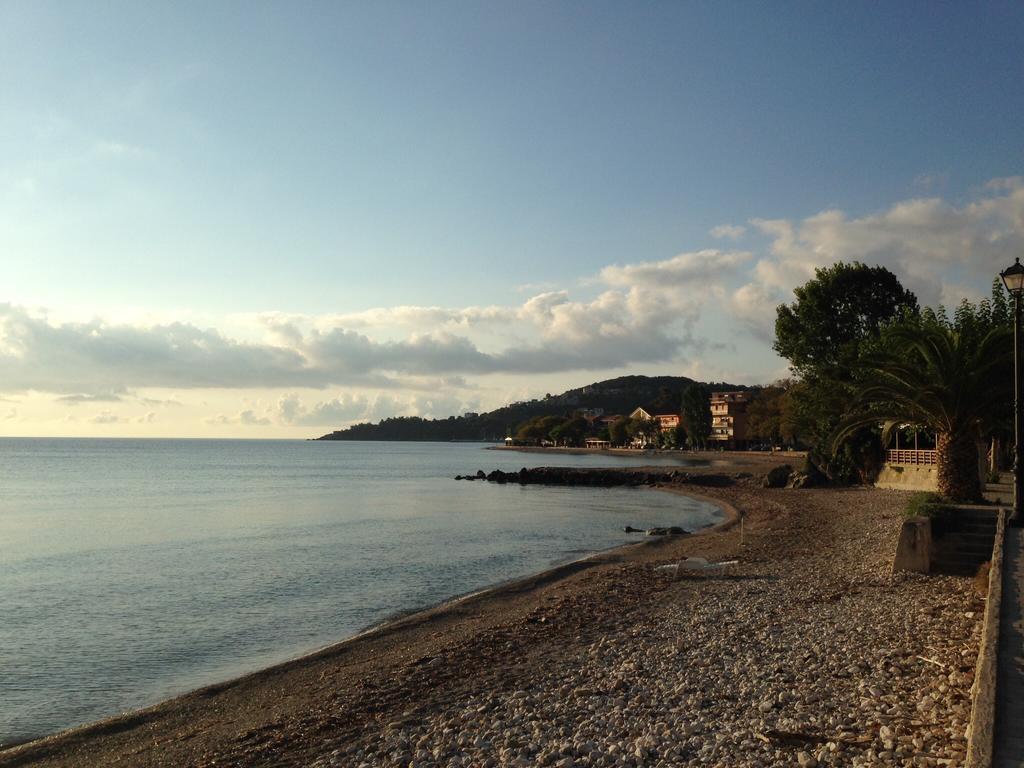 Poros House Hotel Esterno foto
