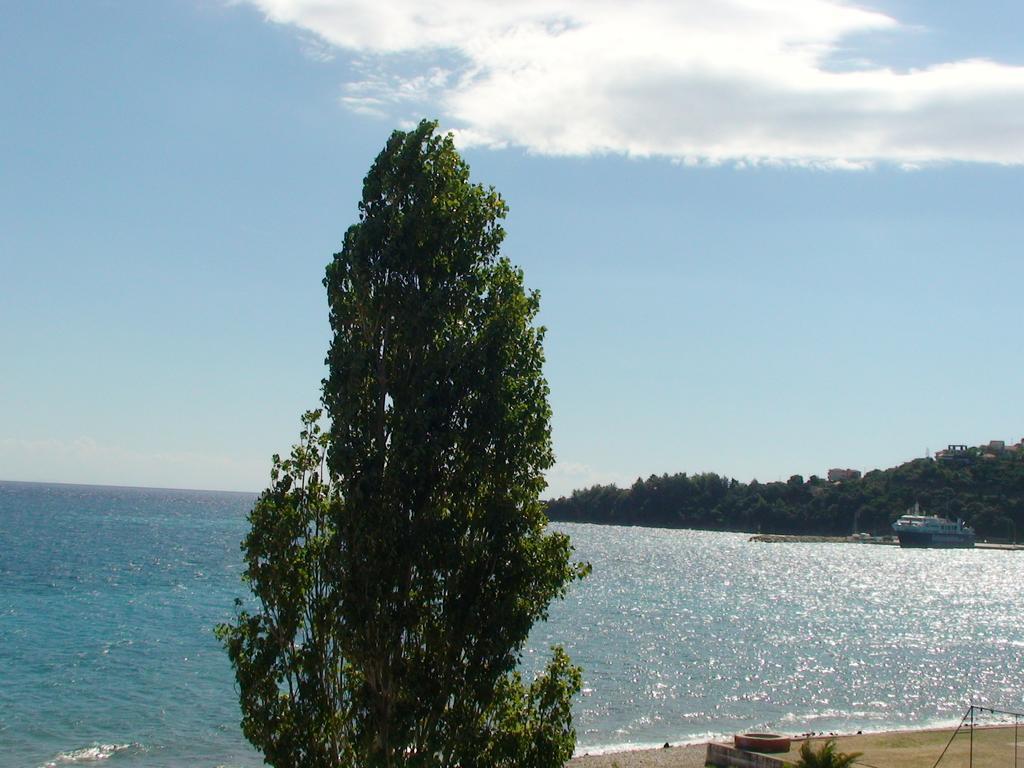 Poros House Hotel Esterno foto