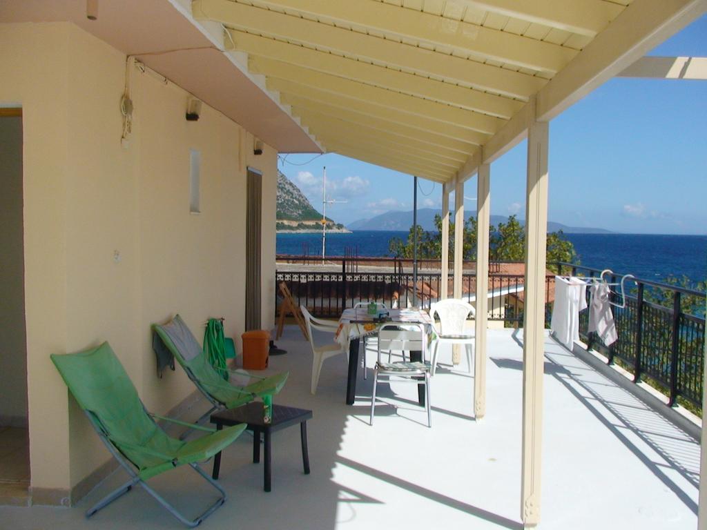 Poros House Hotel Esterno foto