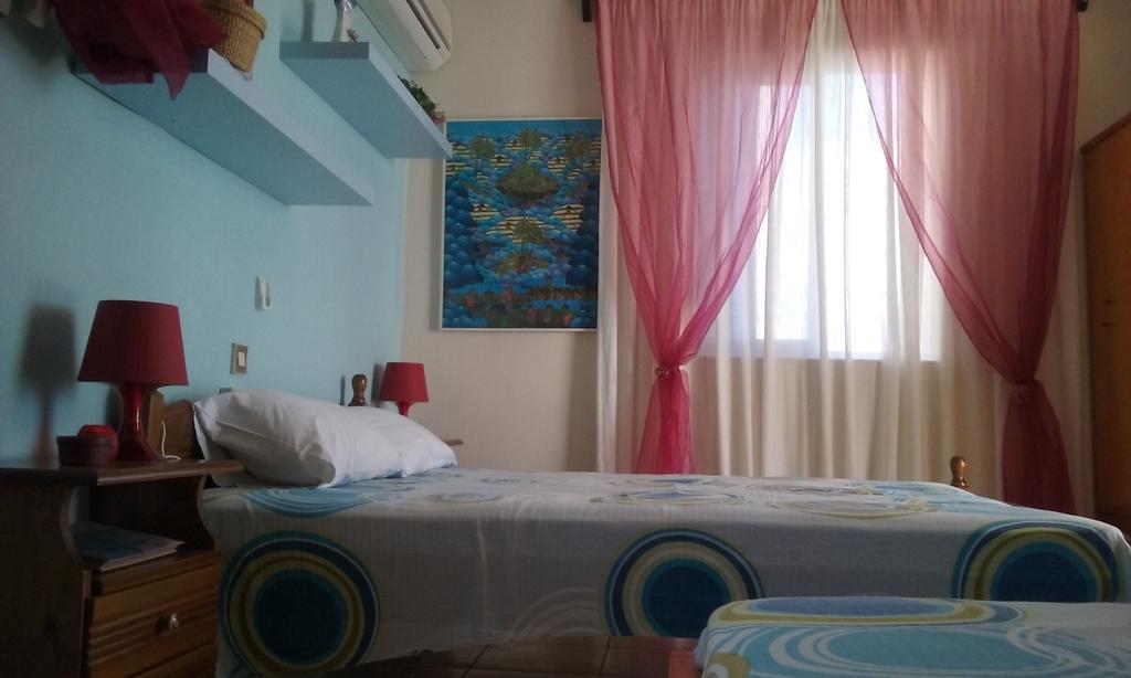 Poros House Hotel Esterno foto