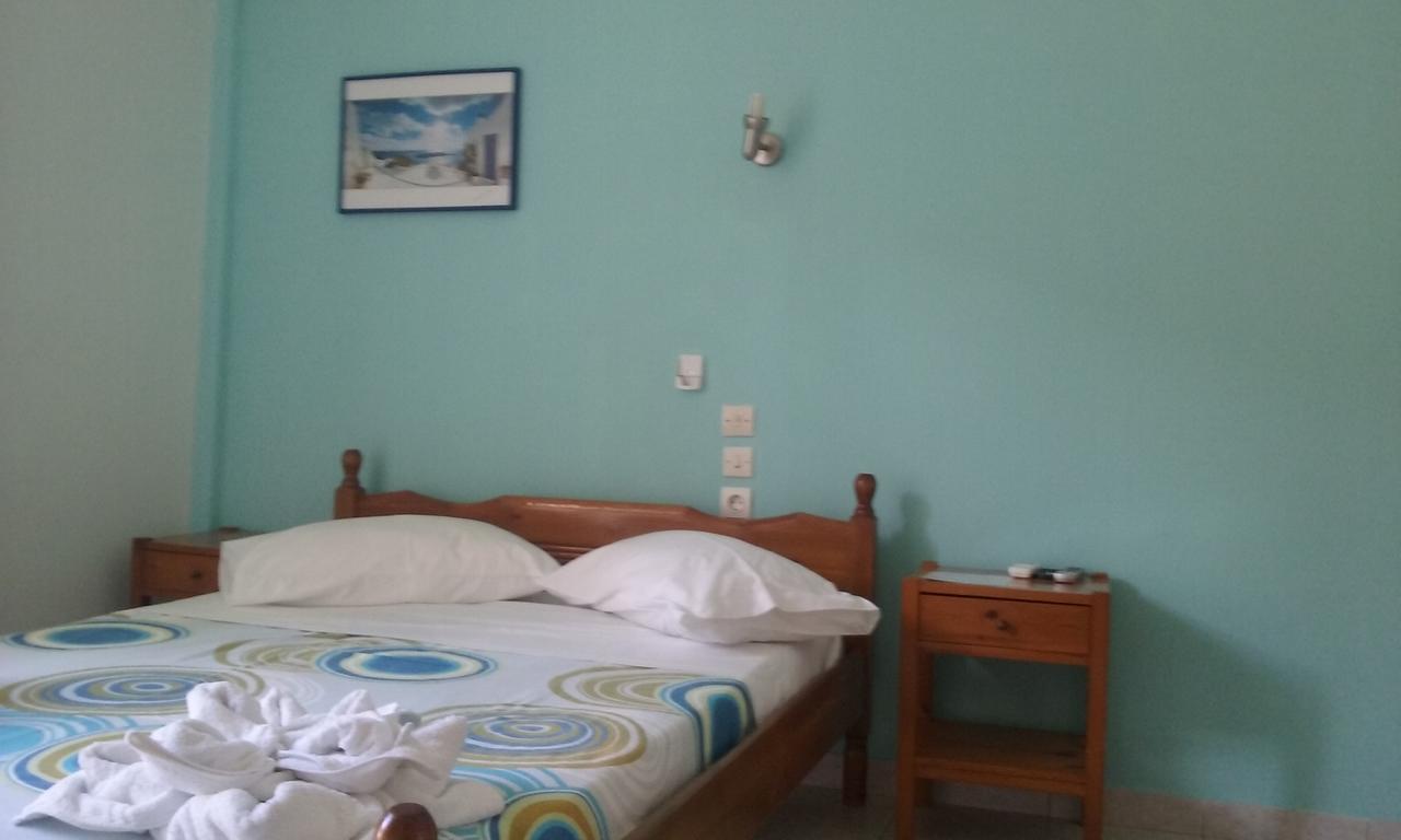 Poros House Hotel Esterno foto